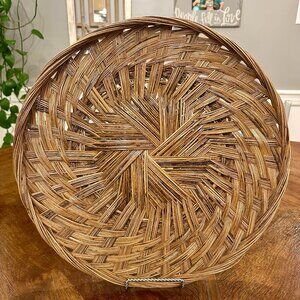 Vintage 16” Woven Reed Wicker Wall Basket Serving Platter Basket